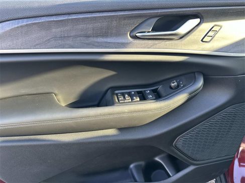 New 2025 Jeep Grand Cherokee Limited image 12