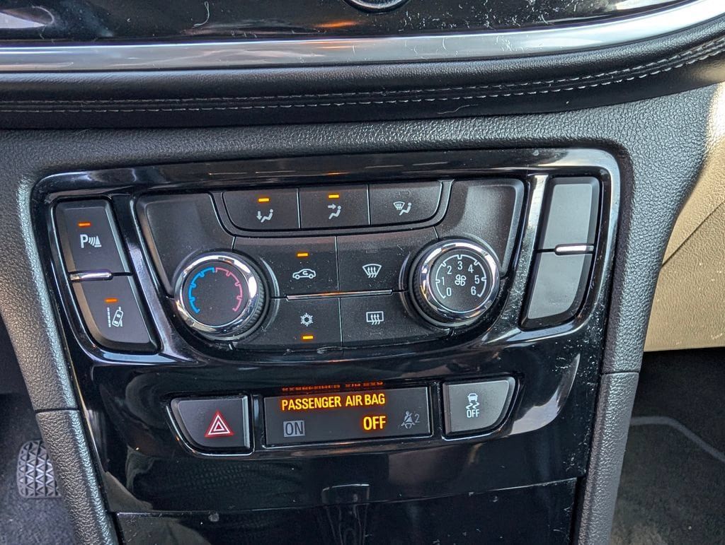 Used 2021 Buick Encore Preferred w/ Safety Package II AWD/4WD image 7