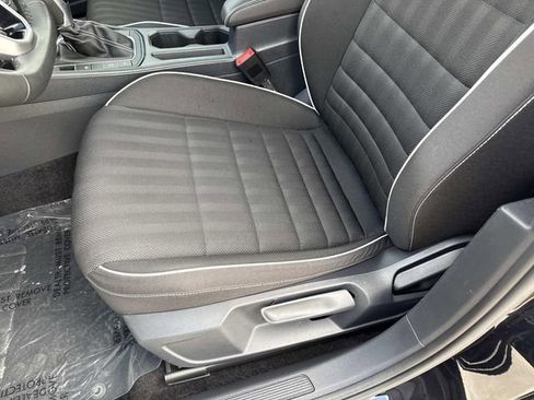 Used 2024 Volkswagen Jetta Sport image 12