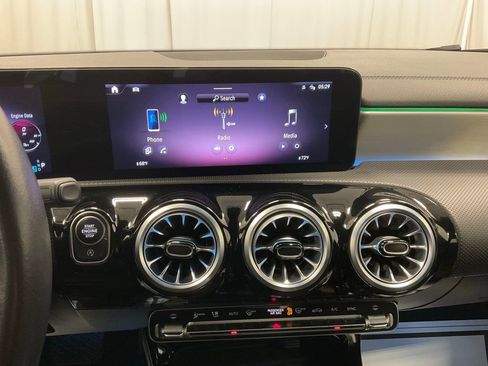 Used 2025 Mercedes-Benz CLA 250 4MATIC image 21