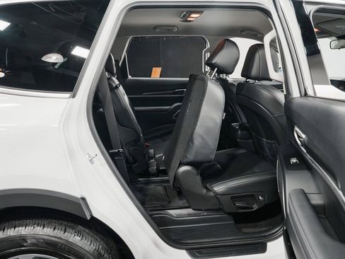 Used 2024 Kia Telluride LX image 34