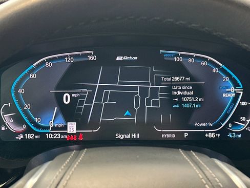 Used 2023 BMW 530e w/ Convenience Package image 18