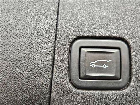 Used 2023 Cadillac XT5 Premium Luxury AWD/4WD image 25