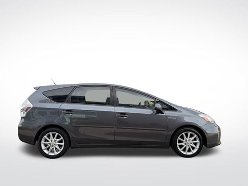 Used 2012 Toyota Prius V Five image 4