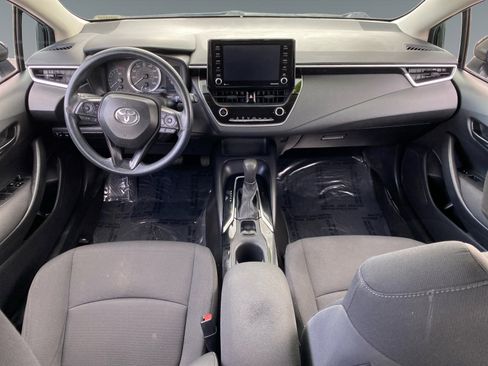 Used 2022 Toyota Corolla LE image 10
