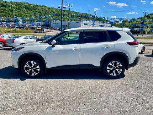 Used 2022 Nissan Rogue SV FWD image 4