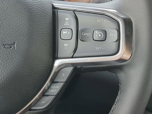 New 2026 RAM 2500 Laramie AWD/4WD image 25
