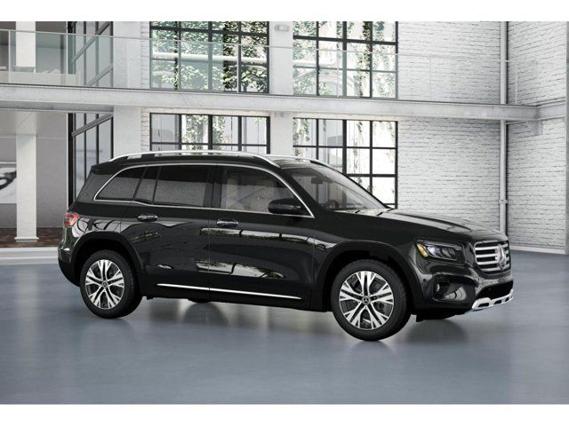 Used 2026 Mercedes-Benz GLB 250 4MATIC image 13