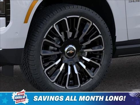 New 2026 Chevrolet Suburban High Country AWD/4WD image 9