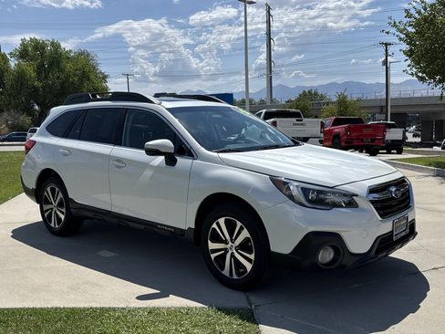 Used 2019 Subaru Outback 2.5i Limited AWD/4WD image 7