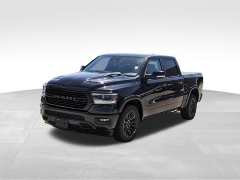 Used 2021 RAM 1500 Laramie AWD/4WD image 2