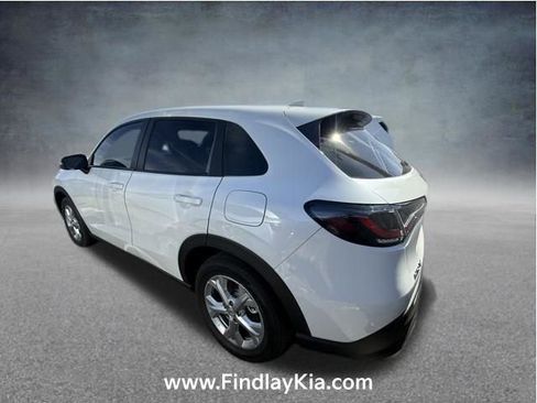 Used 2023 Honda HR-V LX image 2