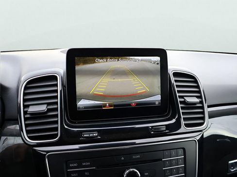 Used 2016 Mercedes-Benz GLE 300d 4MATIC image 24