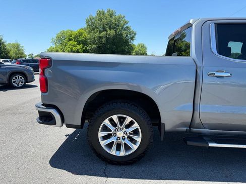 Used 2021 Chevrolet Silverado 1500 LTZ AWD/4WD image 38