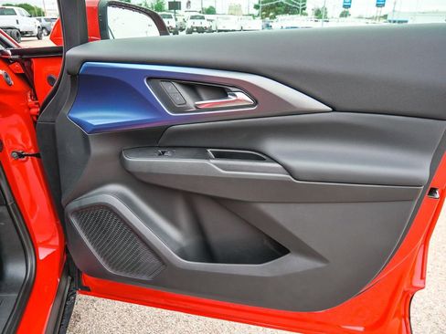 New 2024 Chevrolet Equinox EV LT image 22