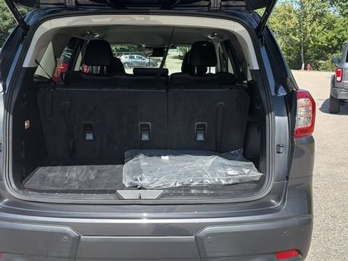 Used 2023 Subaru Ascent Limited AWD/4WD image 14
