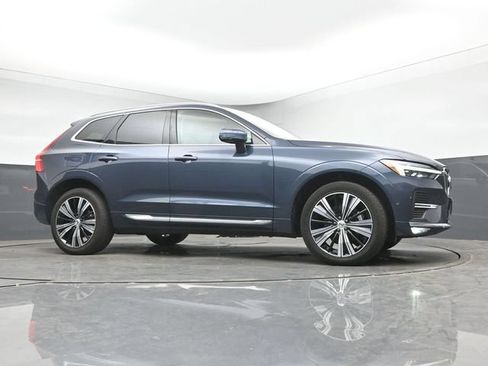 Used 2023 Volvo XC60 B5 Plus w/ Climate Package AWD/4WD image 10