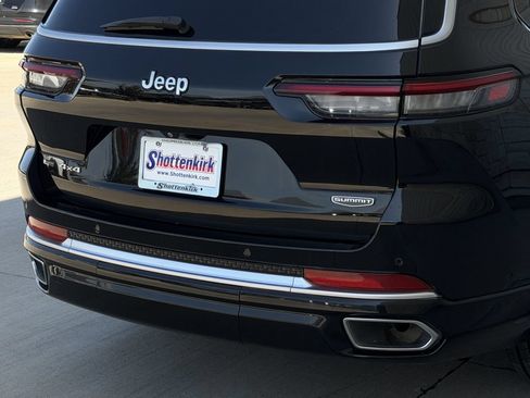 Used 2021 Jeep Grand Cherokee L Summit AWD/4WD image 6