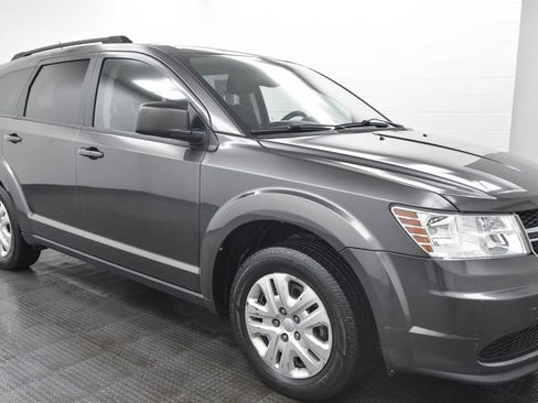 Used 2016 Dodge Journey SE w/ Flexible Seating Group image 1