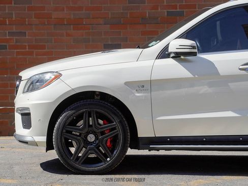 Used 2015 Mercedes-Benz ML 63 AMG 4MATIC image 4