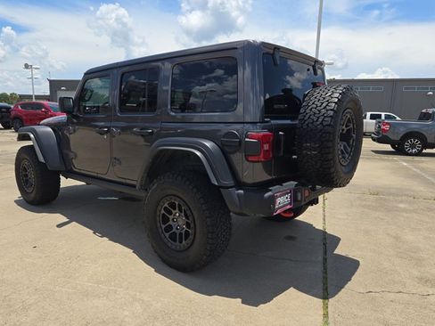 Used 2022 Jeep Wrangler Unlimited Rubicon w/ Xtreme Recon 35" Tire Package AWD/4WD image 8