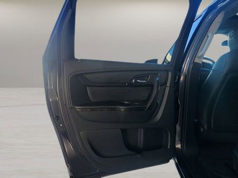 Used 2015 GMC Acadia SLT image 22