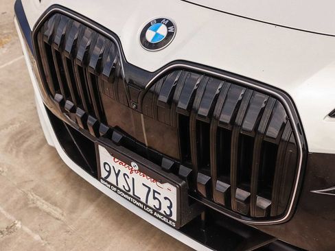 Used 2026 BMW 740i xDrive AWD/4WD image 10