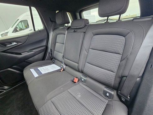 Used 2025 Chevrolet Equinox LT image 12