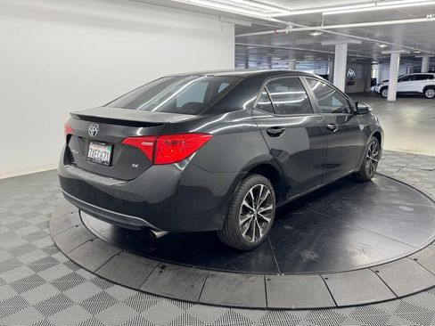 Used 2017 Toyota Corolla SE w/ Carpet Mat Package (TMS) FWD image 5