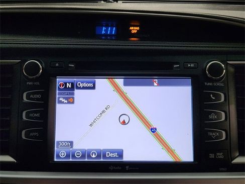 Used 2015 Toyota Highlander XLE image 17