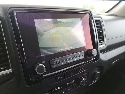Used 2023 Nissan Frontier SV w/ SV Convenience Package AWD/4WD image 11