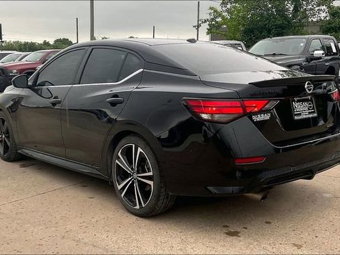 Used 2023 Nissan Sentra SR w/ Midnight Edition Package FWD image 4