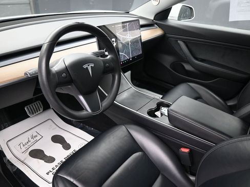 Used 2019 Tesla Model 3 Long Range image 28