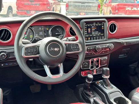 Used 2023 Jeep Wrangler Unlimited Rubicon 4xe AWD/4WD image 21