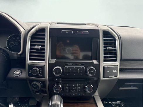 Used 2017 Ford F150 Lariat AWD/4WD image 13