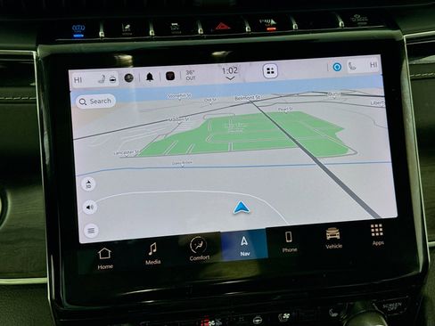 Used 2022 Jeep Grand Cherokee Overland w/ Advanced Protech Group III image 2