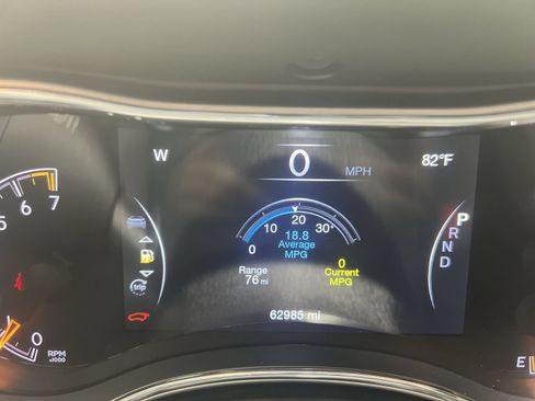 Used 2021 Jeep Grand Cherokee Laredo AWD/4WD image 15