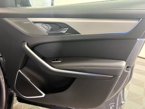 Used 2025 Jaguar F-PACE R-Dynamic S image 33