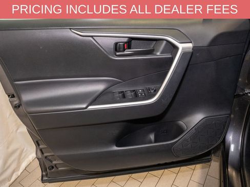 Used 2024 Toyota RAV4 LE AWD/4WD image 10