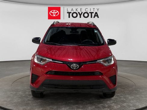 Used 2017 Toyota RAV4 LE FWD image 14