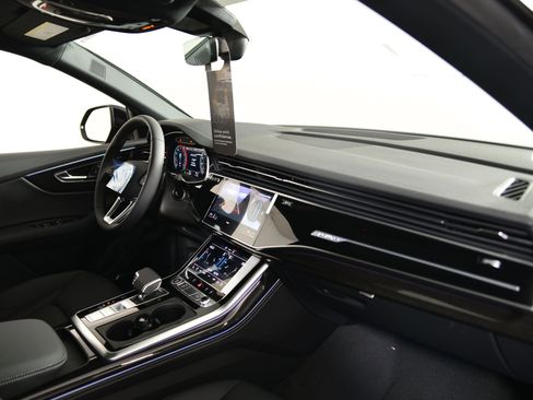 New 2026 Audi Q8 Premium Plus image 18