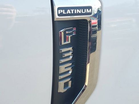 Certified 2022 Ford F350 Platinum AWD/4WD image 6
