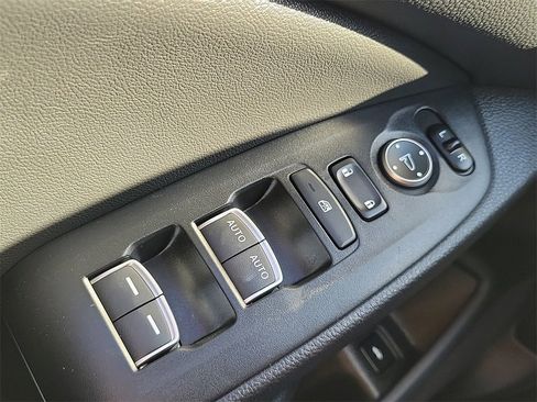 Used 2022 Honda Accord Sport image 14