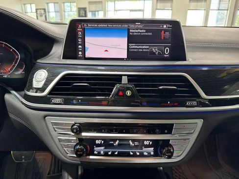 Used 2020 BMW 750i xDrive w/ Executive Package image 54