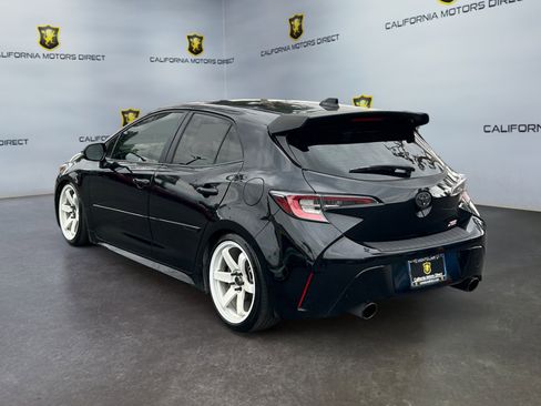 Used 2019 Toyota Corolla XSE w/ Carpet Mat Package FWD image 3