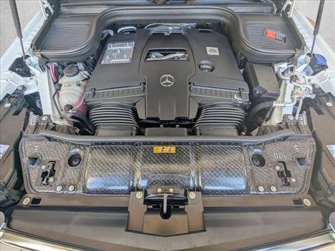 New 2026 Mercedes-Benz Maybach GLS 600 4MATIC image 23