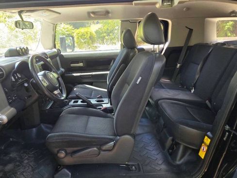 Used 2007 Toyota FJ Cruiser 4WD image 8