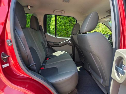 Used 2014 Nissan Xterra S image 25