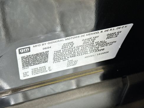 Used 2024 Chevrolet Equinox RS w/ RS Leather Package image 36