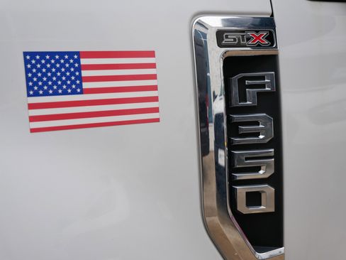 Used 2018 Ford F350 XL image 5